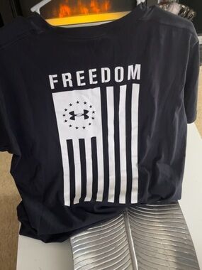 Under Armour Black T-Shirt with White FREEDOM Flag Graphic Medium